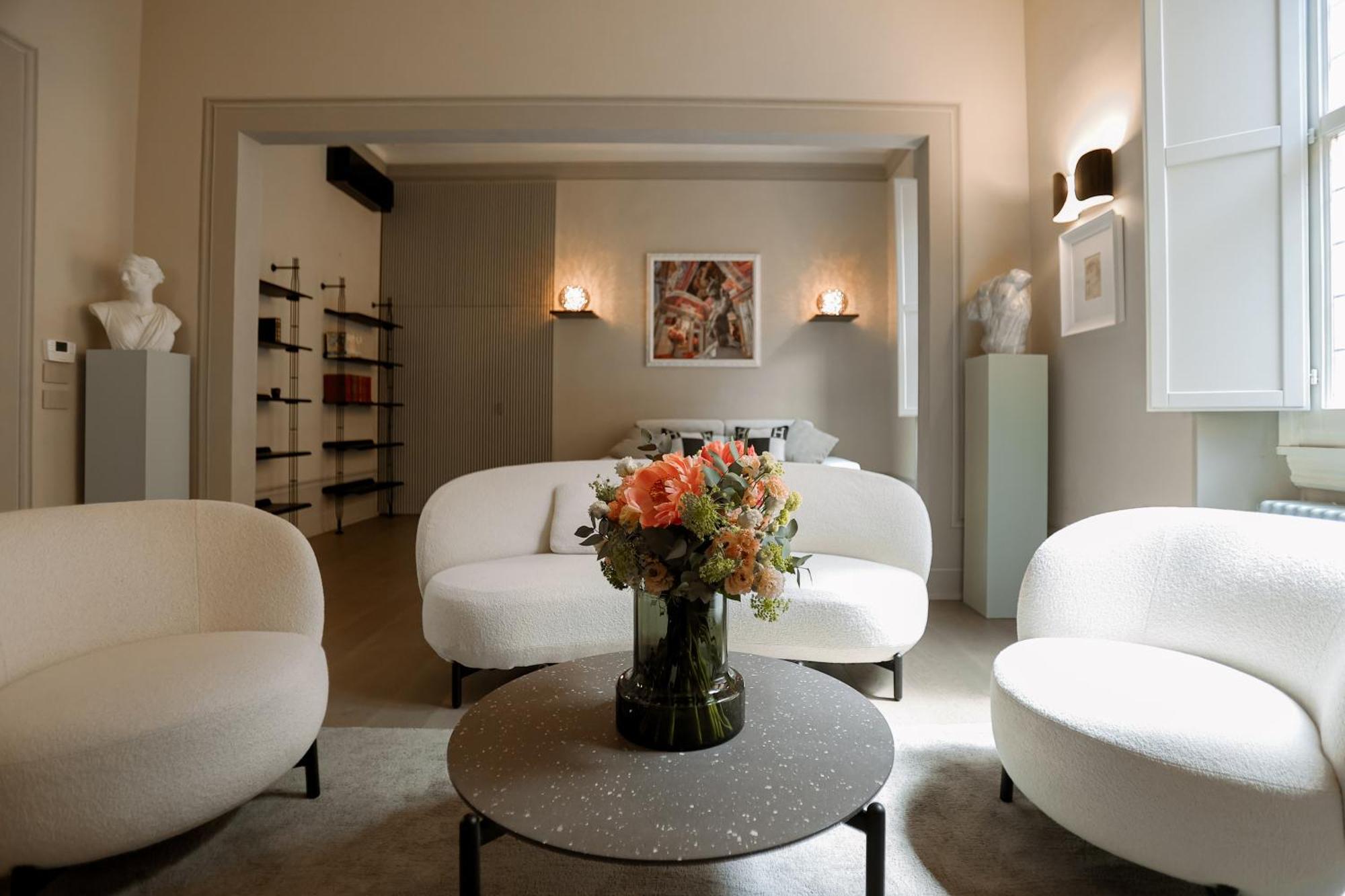 2 Min Duomo - Chic Novella - Parcheggio Apartamento *